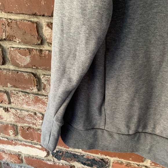 Fabletics Sweatshirt - Picture 3 of 7